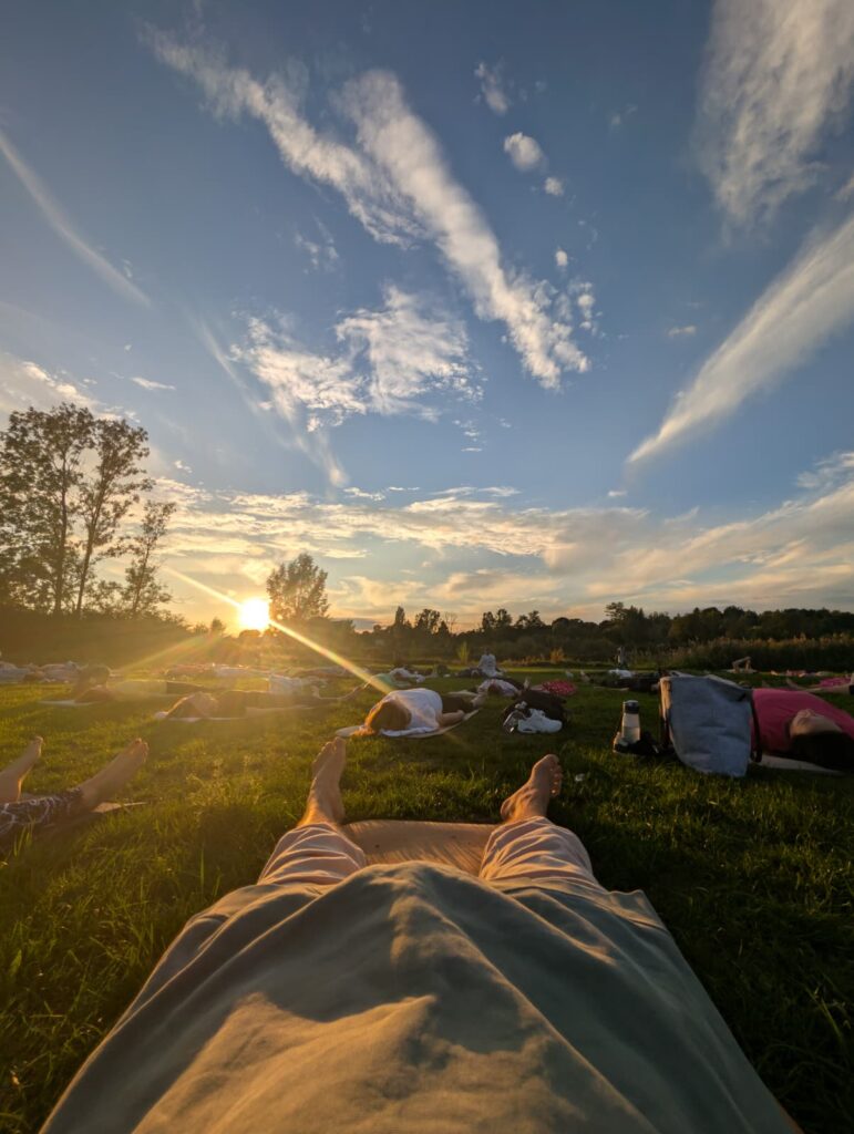 Yoga_wilhelminenaue_Shavasana